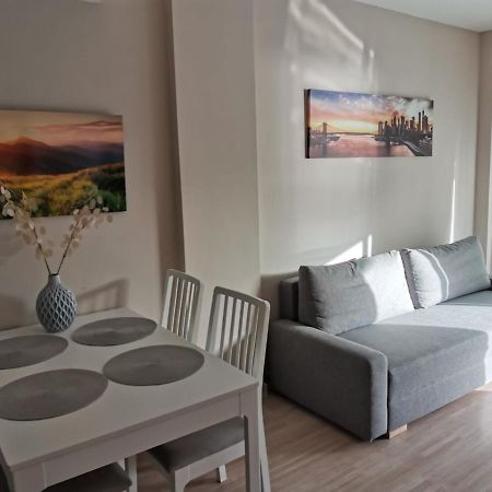 Apartment Near The Sea In Бланес Экстерьер фото
